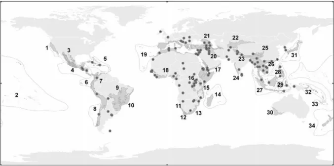 Figure 1.2  Carte de répartition des 34 points chauds de la biodiversité (numéros) et  localisation des conflits armés (points) ayant eu lieu entre 1950 et 2000 et  ayant occasionné plus de 1000 décès