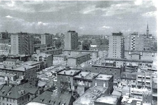 Figure 1.3  Habitations Jeanne-Mance,  Montréal.  (Tirée de André Lorlie (dir.).  Les  années  60,  Montréal voit grand