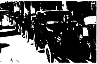 Figure  1.4 Chaîne de  montage du  modèle T de Ford  (1913)