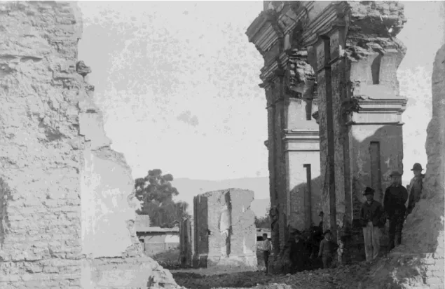 Figure 7. Église de San Francisco (Mendoza) après le tremblement de terre de 1861. (Source : INPRES, 2015) 