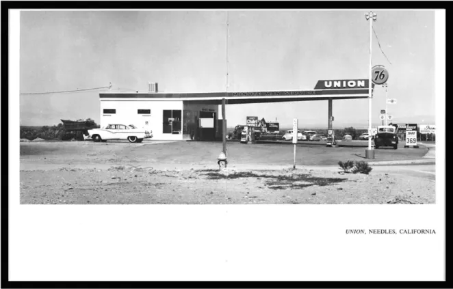 Figure 4 : Twenty-Six Gasoline Stations. Ed Ruscha. 1963. 