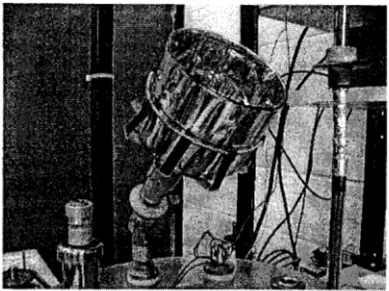 Fig. 2. Dispositif rotatif permettant le brassage de la poudre de silice a I'interieur du  systeme d'evaporation