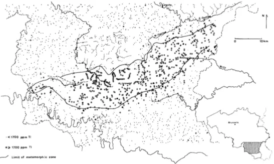 Fig. 2. Map of Ti distribution in stream sediment samples over the Lower Devonian. The line shows the limit of metamorphic domain according to Beugnies (1986)