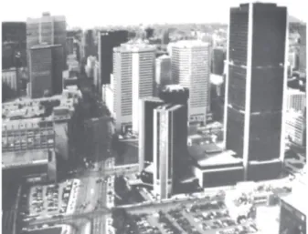 Figure 5 : Nouveau visage du centre des affaires  de Montréal en1966 Source Montréal en évolutionFigure 4 : Aperçu de la rue Victoria, vue 