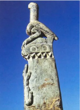 Figure 5. Un des oiseaux sculptés de Grand Zimbabwe 
