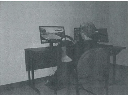Figure 5.1  Simulateur de conduite STISIM Drive® modèle 100 