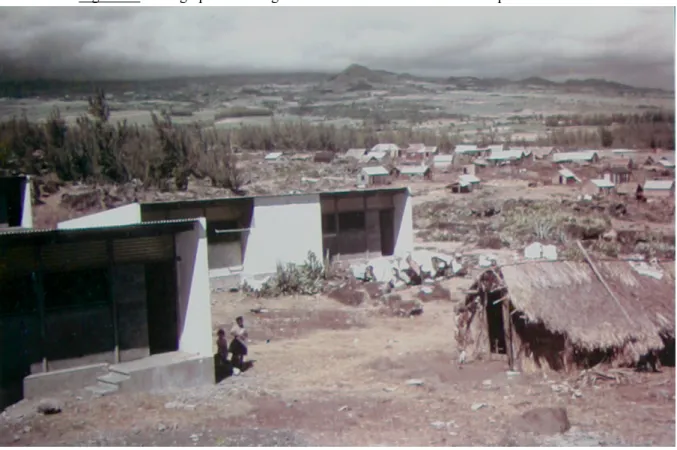 Figure 12. Photographie d’un logement de la SIDR au sein d’habitats plus défavorisés