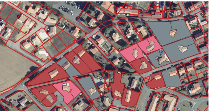 Figure  13 :  Exemple  d’échantillonnage  d’une  rue  de  Sèvremont  sur  QGIS  (rouge :  classique,  rose :  artificialisé, gris : paysager) 