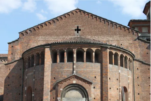 Fig.  1 9 Milano, basilica di San Nazaro,   (vista dall’esterno della basilica–abside transetto nord).