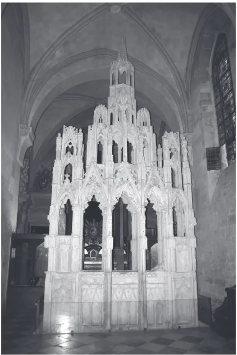 Fig. 4 – Tombeau du pape Jean XXII († 1334) Avignon. Notre-Dame-dès-Doms (© Véro- Véro-nique Rouchon Mouilleron)