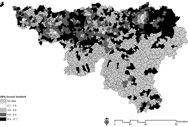 Fig. 7. Former municipalities with an educational capacity-to-demand ratio greater than 1, for primary schools (left), secondary schools (middle) and tertiary institutions (right).