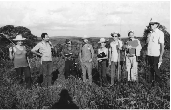 Figura 2: Equipe de pesquisa do sítio Cachoeira (Acervo MA/UFG)