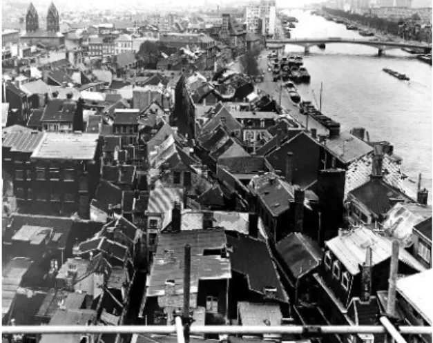 Figure 18 - View of the Saint-Georges district from the  scaffoldings of the new administrative centre, ca 1965  (CRMSF).