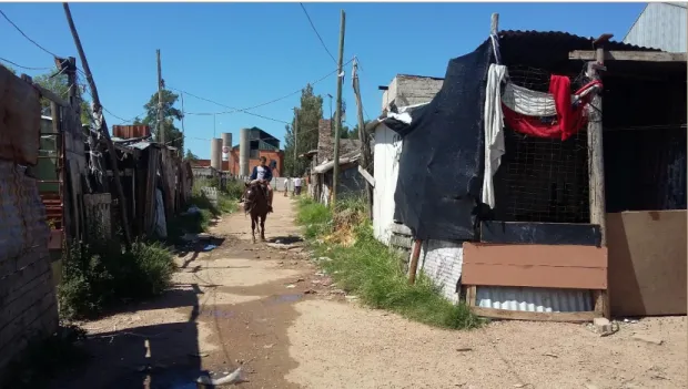 Figure 2 : Photo du bidonville « Barrios Unidos » lors d’un relevé d’informations organisé par  TECHO