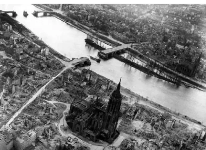Figure 13: Frankfurt am Main - old city aerial photo, 1944. 