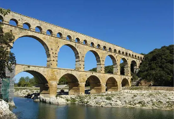 Figure 48 : Pont du Gard – portion de l’aqueduc romain acheminant l’eau à Nîmes 