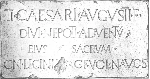 Fig.  1. L'inscription de Tibère, en pierre calcaire (longueur :  1  m. 40 ;  largeur :  0 m
