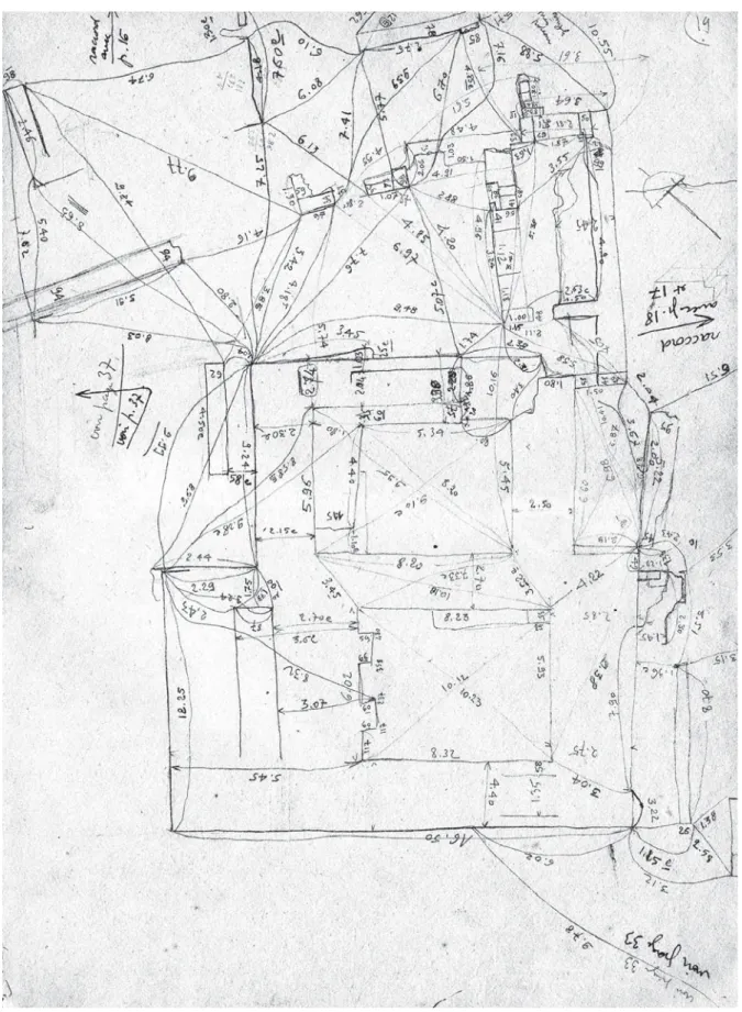 Fig. 14 – Plan schématique du Temple « de Dagan » sur lequel sont reportées les triangulations prises pour le relevé  GHO¶pGL¿FH0LVVLRQGH5DV6KDPUDIRQGV&amp;6FKDHIIHU6HUYLFHGHVDUFKLYHVGX&amp;ROOqJHGH)UDQFH 