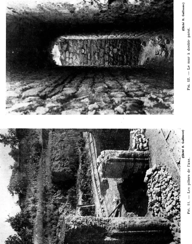 Fig.  12.  — Le  mur  à  double  paroi. 