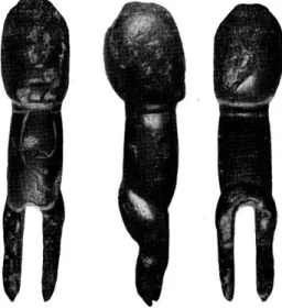 Fig.  1.  —  Chalais.  Figurine  en  bronze,  face,  profil  droit  et  dos  (haut. :  0m04,3)