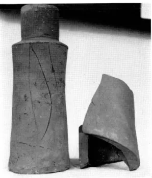 Fig.  4.  -  Fragment de tuyau avec la fin  du grafflte  Lcus.  Voir  fig.  3. 