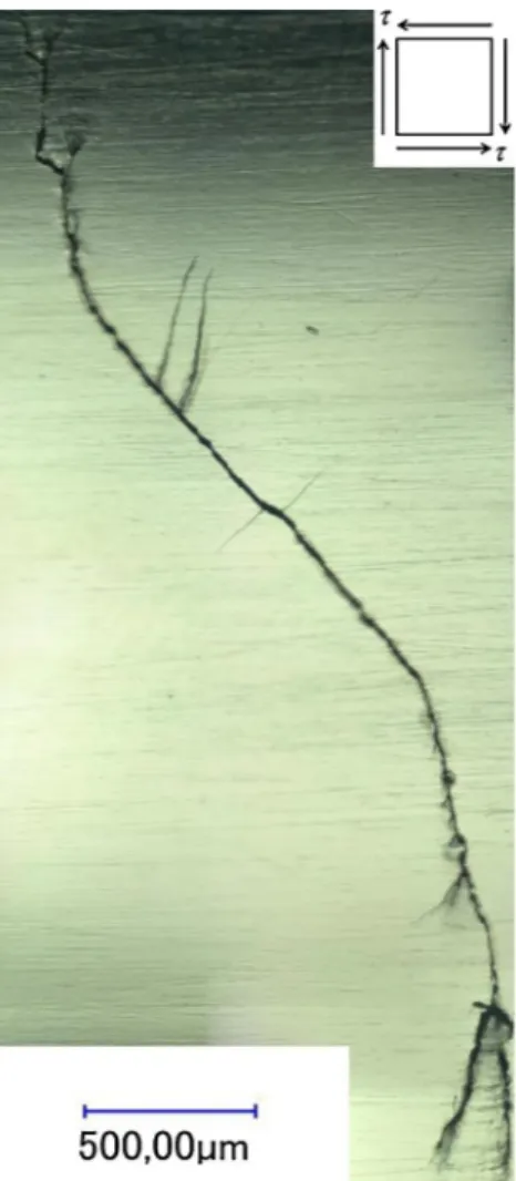 Fig. 12. Surface crack patterns in the failed specimen: τ a = 340 MPa;
