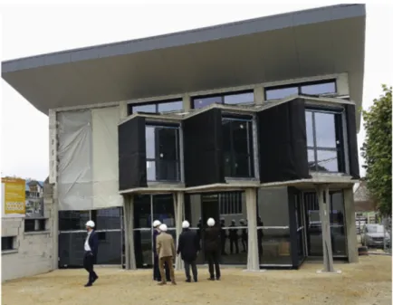 Figure 3.12 Exterior pillars supporting part of the upper floor on the YRYS Concept house in Alençon, France.