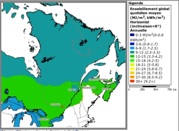 Figure 1.2 Ensoleillement moyen annuel sur un plan horizontal au Québec tiré de  (Ressources naturelles Canada, 2013) 