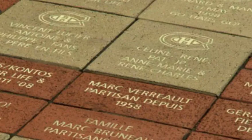 Figure 14: Exemples de briques dédicacées insérées sur la Place du centenaire, notamment au nom de  célébrités 