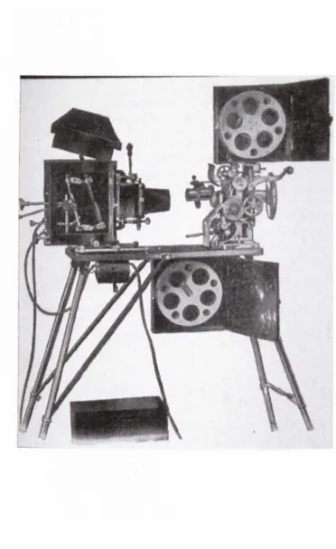 Fig. 2:  1909 Powers No. 6 Cameragraph with separate motion head 