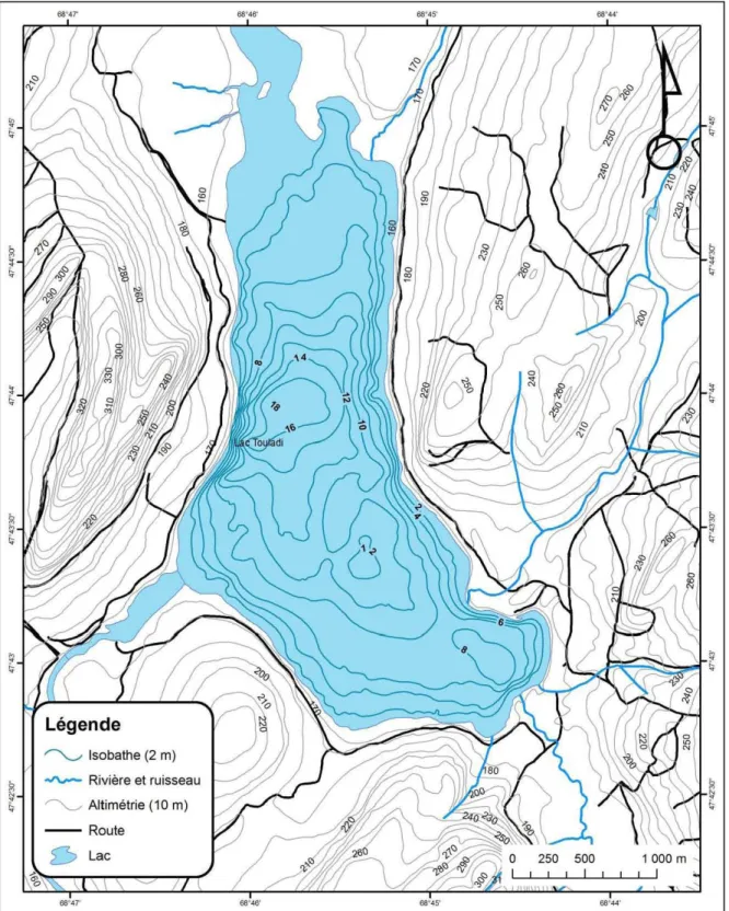 Figure 2. Bathymétrie et caractéristiques morphométriques du Lac Touladi. Légende ~ Isobathe (2 m) ~ Rivière et  ruisseau ~ Altimétrie (10  m) - -Route o Lac 