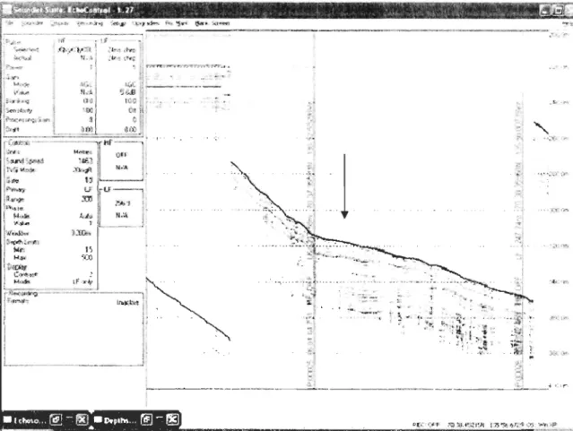 Fig. 7.  Image du  3.5  kHz  subbottom profiler sur le NGCC Amundsen permettant le  choix du  site  de  carottage  (station  2004-804-803)