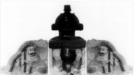 Fig.  1  8.  Reconstruction de l'escalier du mandapa du  Dayavakesvaragrha de  Taccûr