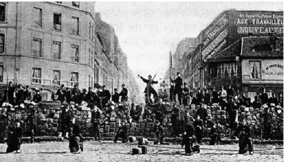 Figure 3 - Une barricade de la Commune de Paris, le 18 mars 1871 (Source: Hachette Biblio College, Les Miserables) 