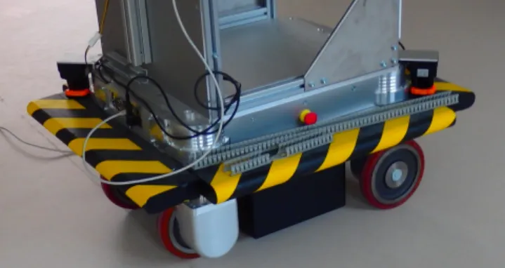 Figure 1.2: Neobotix-MPO700 steerable mobile robot used in this thesis.