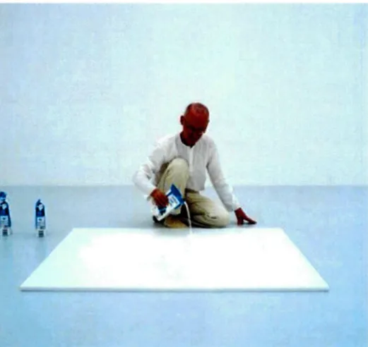 Figure 2.4: Préparation quotidienne de l'oeuvre Pierre de lait par l'artiste Wolfgang Laib, 1987-1989.