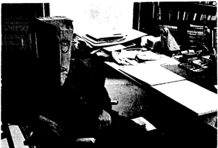 Fig. 17 : Saul Steinberg wearing a mask at his desk, Inge Morath, 1959
