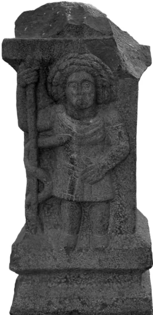 Fig. 13. Autel de Kafr el-Ma (Jawlan) avec la représentation du  dieu Chadrafa. Musée de Damas