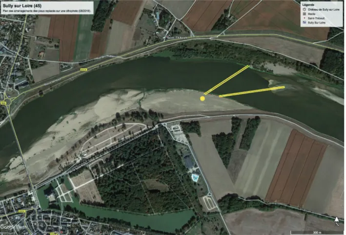 Fig. 1 : Sully-sur-Loire, Saint-Père-sur-Loire : les traits jaunes marquent l’emplacement des deux digues de Sully-sur-Loire reporté  sur un cliché satellite
