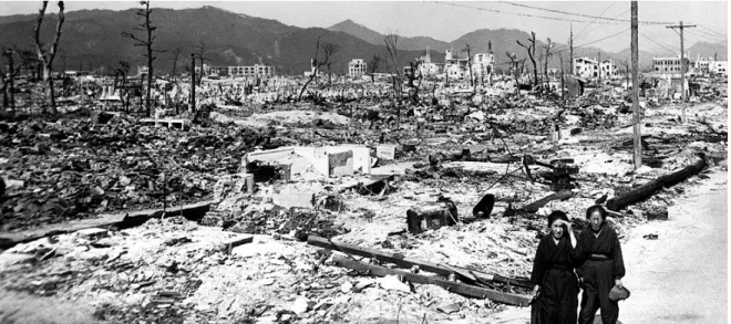 Figure 1.4 – Hiroshima après le bombardement 32