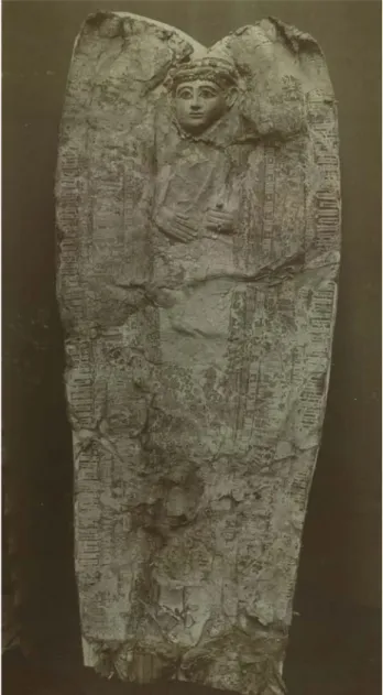 Fig. 6b.  Sarcophage  provenant  d’une  collection  privée. 