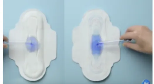 Fig.  1 :  La  plupart  des  démonstrations  du  pouvoir  d’absorption  des  produits  menstruels  périodiques se font encore avec du liquide bleu