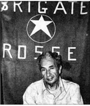 Figura 9- Prima foto di Aldo Moro inviata dalle Br il 18 marzo insieme al comunicato Br n