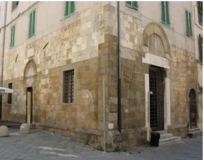 Fig 2 - Sede del primo teatro anatomico pisano, in Via della Sapienza, ac- ac-canto alla sconsacrata Chiesa di Santa Maria della Neve
