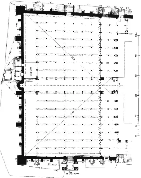 Figura  8 . - Planta  de  la  sala  de  oraciones  de  la  Gran  mezquita  de  Qayrawan  (Creswell,  Early  Muslim  Architecture  Il,  fig