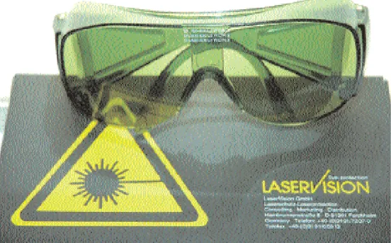 Figura 3: Gafas de protección para cuando se emplea el láser.