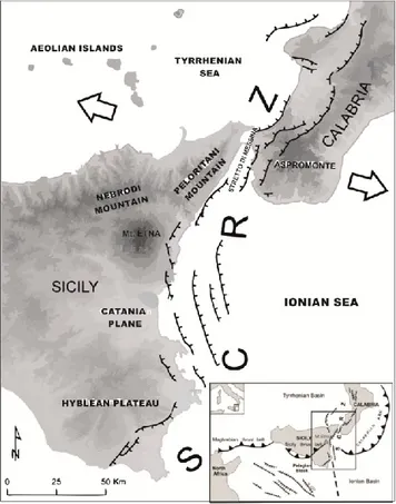 Fig.  1.4.  Tectonic  Map  of  eastern  Sicily  and  southern  Calabria.  The  black  lines  are  the  main  fault  segments  that  make up the Siculo-Calabrian Rift (SCRZ system); the white  arrows show the main extension direction of SCRZ system