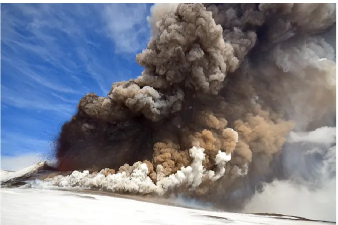 Figure  2.3:  Eruptive  activity  at  the  New  South  East  Crater  on  February  28 th ,  2013