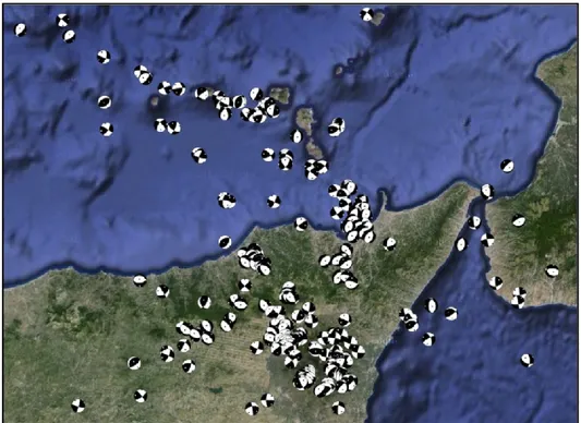 Fig. 1.18: Meccanismi focali dei terremoti strumentali di magnitudo superiore a 2.7 avvenuti in Sicilia  nord-orientale ed in Calabria meridionale nel periodo 1999-2013 (dati da Sicily and Souther Calabria Focal  Mechanisms Catalog - Scarfì et al., 2013)