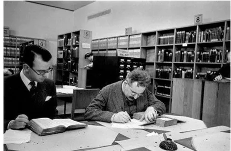 Fig. 3 – Walter Benjamin alla BibliothèqueNationaledi Parigi nel  1937, Foto: © Estate GisèleFreund / IMEC Image 